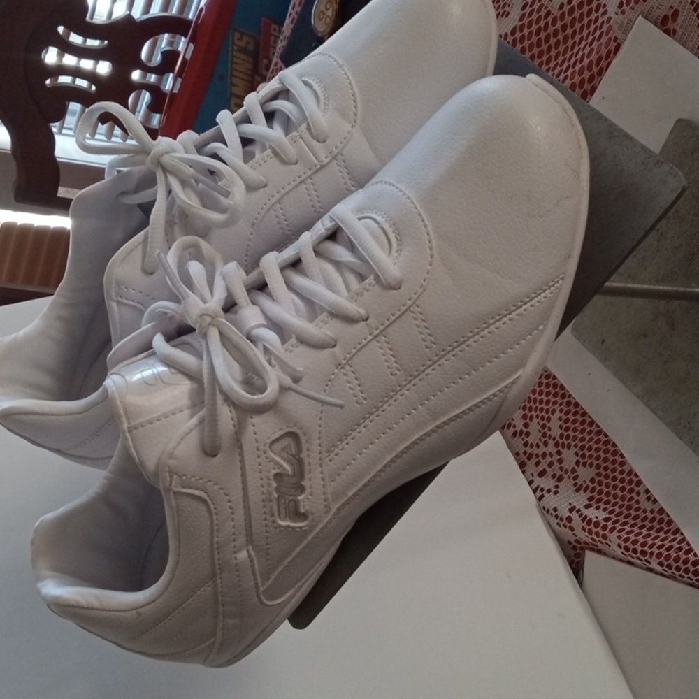 Ladies Fila sneakers